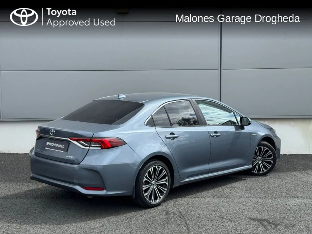 Toyota Corolla 1.8 Hybrid Luna Sport Call Now 041 - Image 2