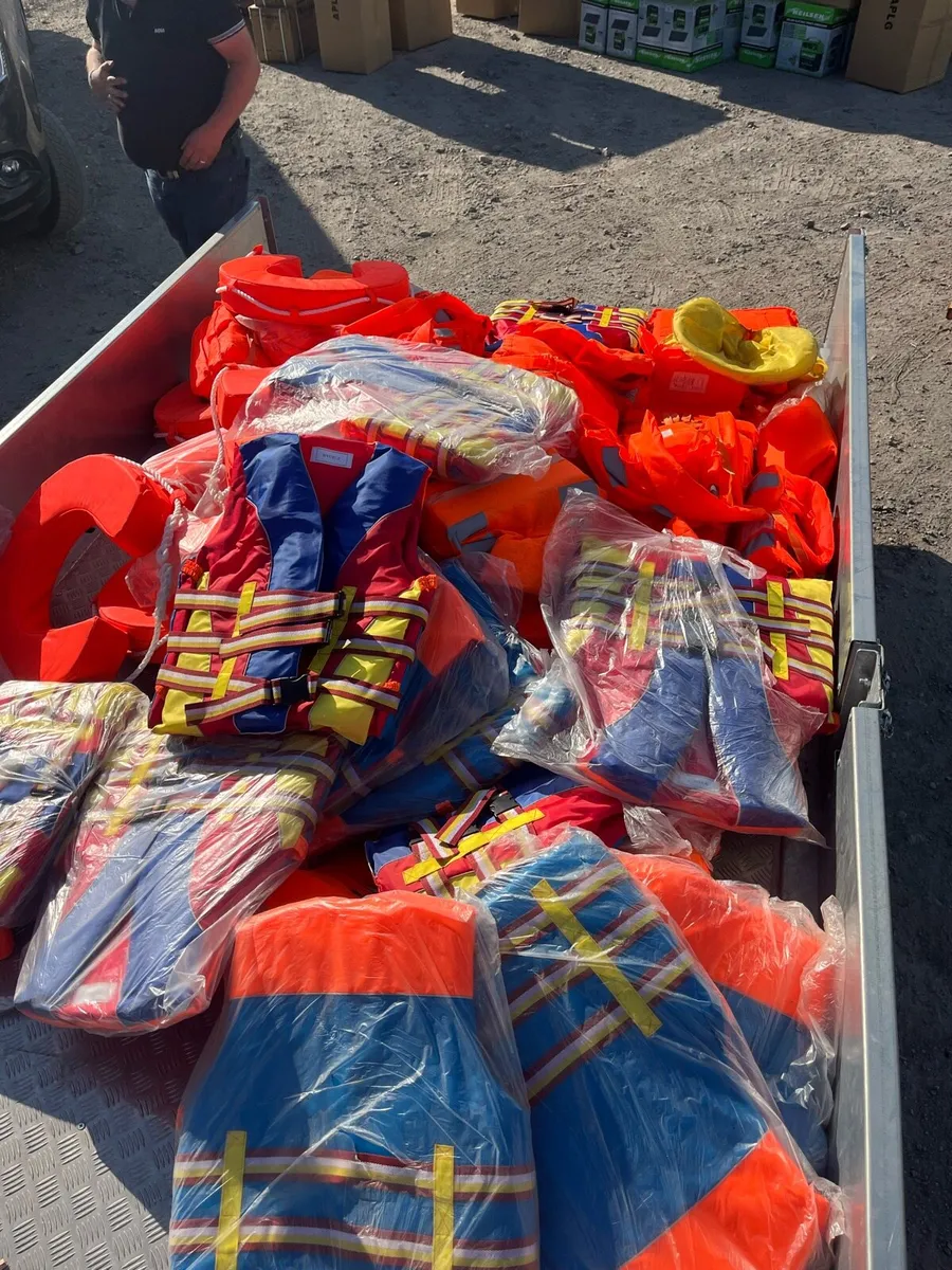 Lifejackets - Image 2