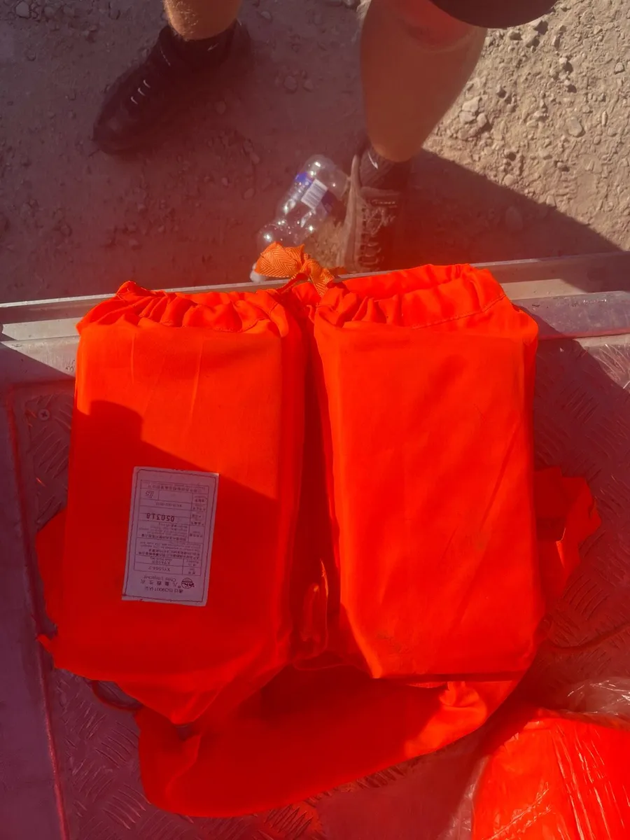 Lifejackets - Image 4