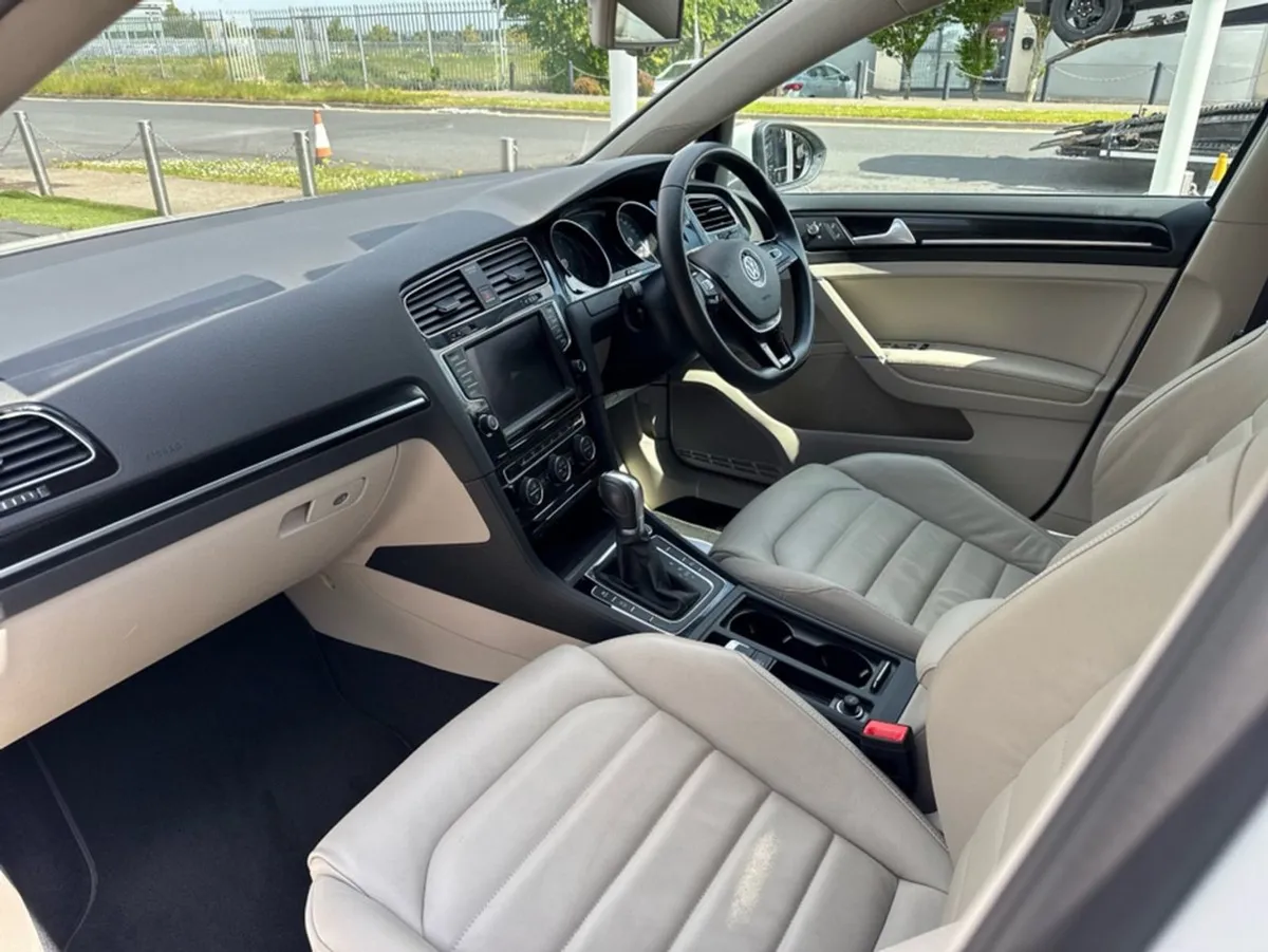 Volkswagen Golf 1.4l Petrol Automatic TSI  full L - Image 3