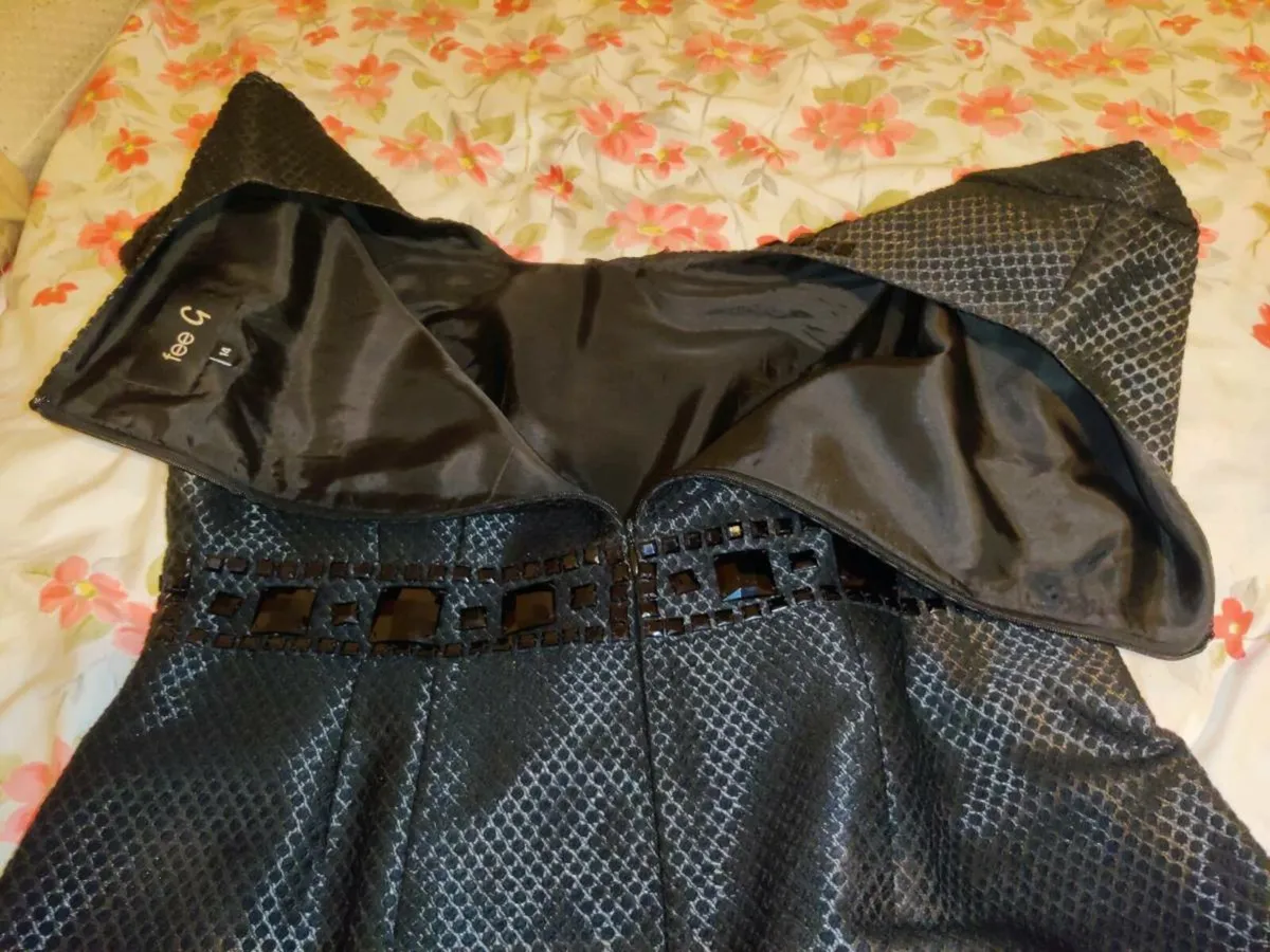 BLACK SATIN BEJEWELED, New Heavy Evening Dress ! - Image 3