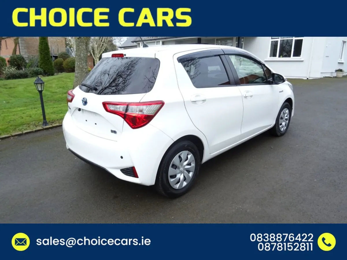 Toyota Yaris 1.5 Auto Hybrid Android Auto - Image 4