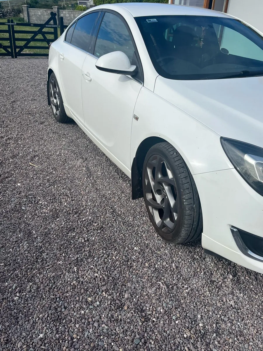 Car - Image 3