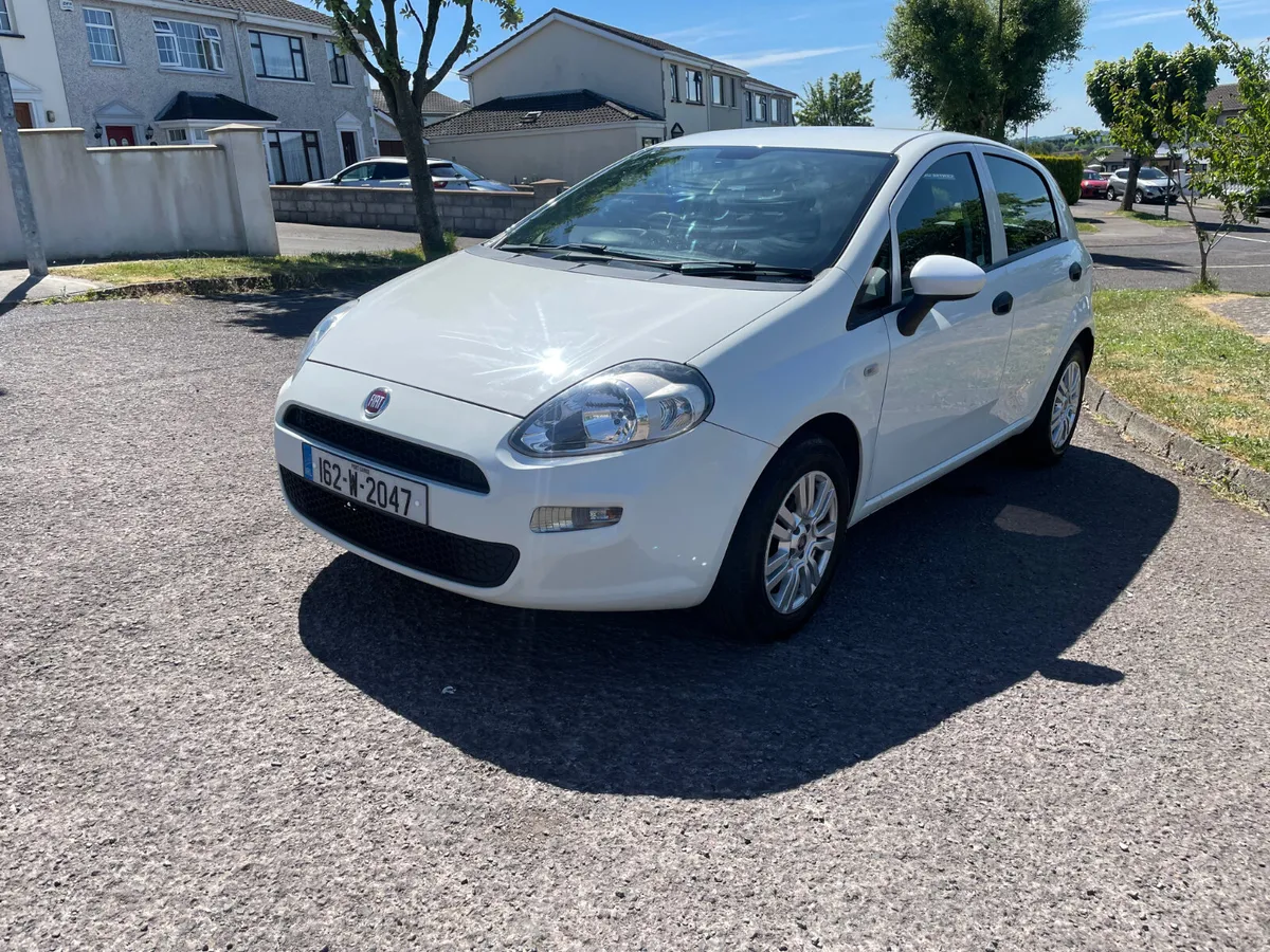FIAT PUNTO 1.2 POP+ 162 NCT 05/27 TAX 07/25 - Image 2