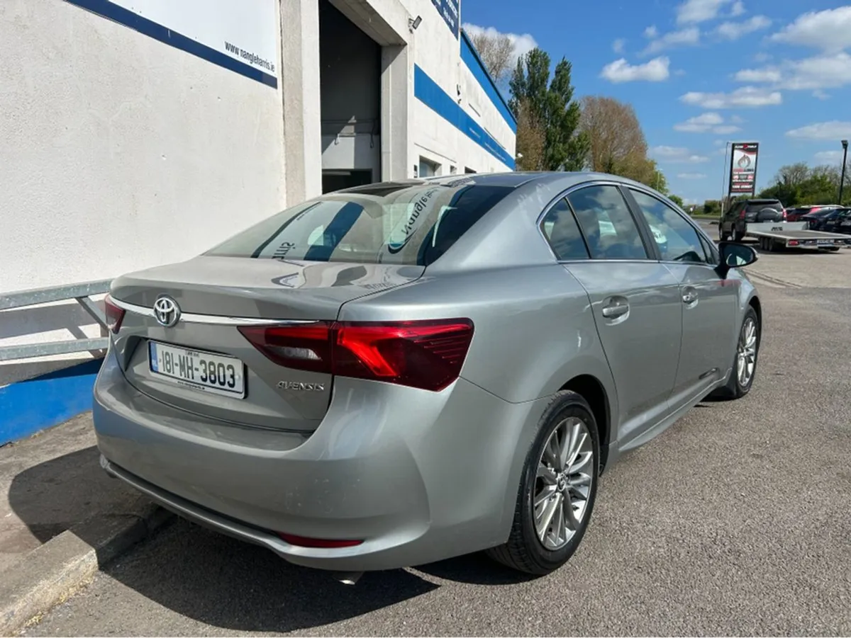 Toyota Avensis 1.6 D-4d Business Edition. Finance - Image 3
