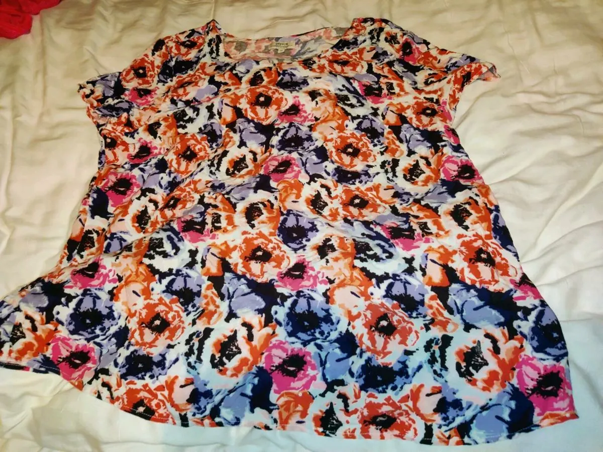 FLORAL COTTON SHEEN, Ladies New Slip Over Blouse ! - Image 3