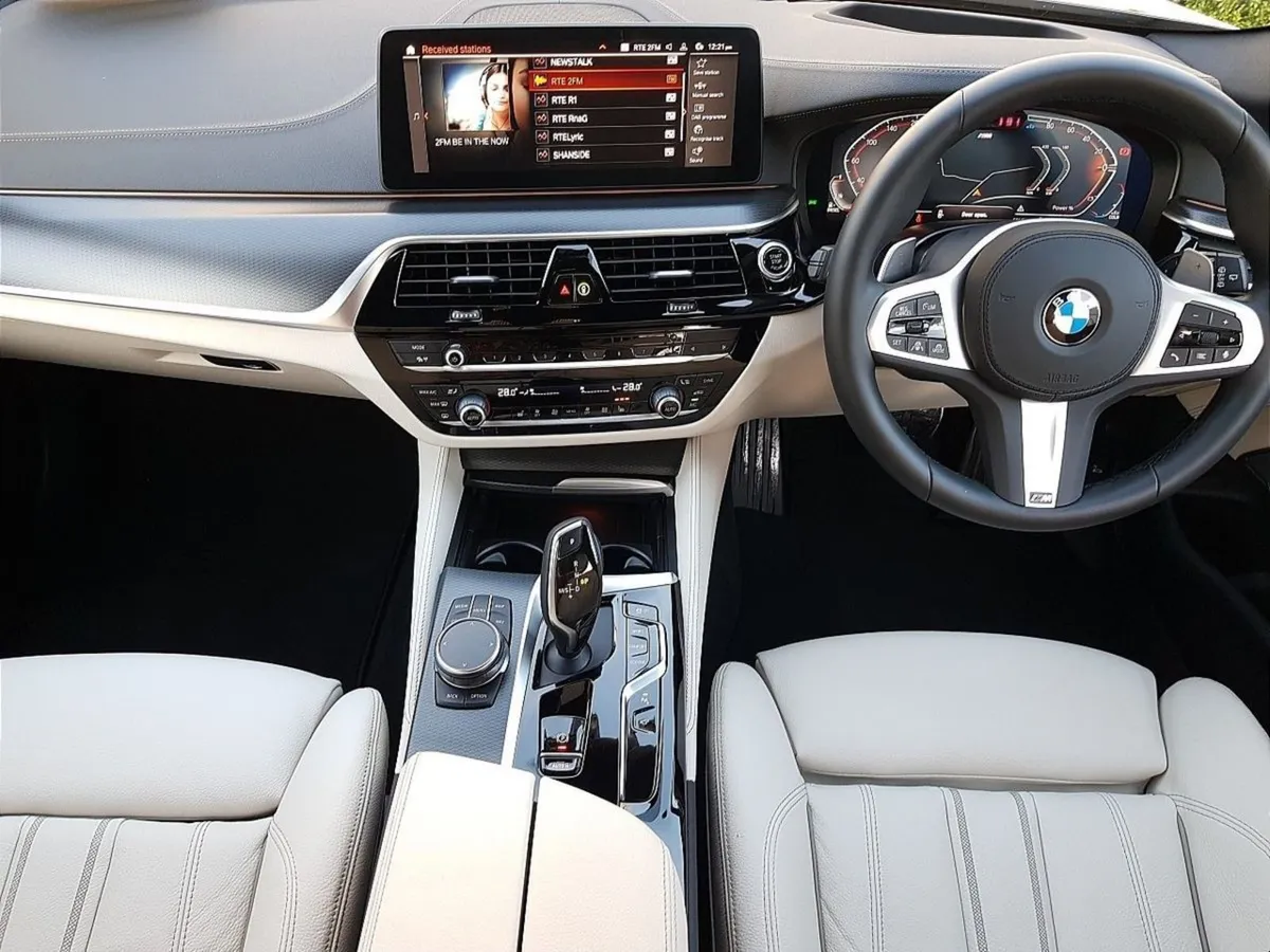 BMW 5 Series 520d M Sport Touring - Image 4