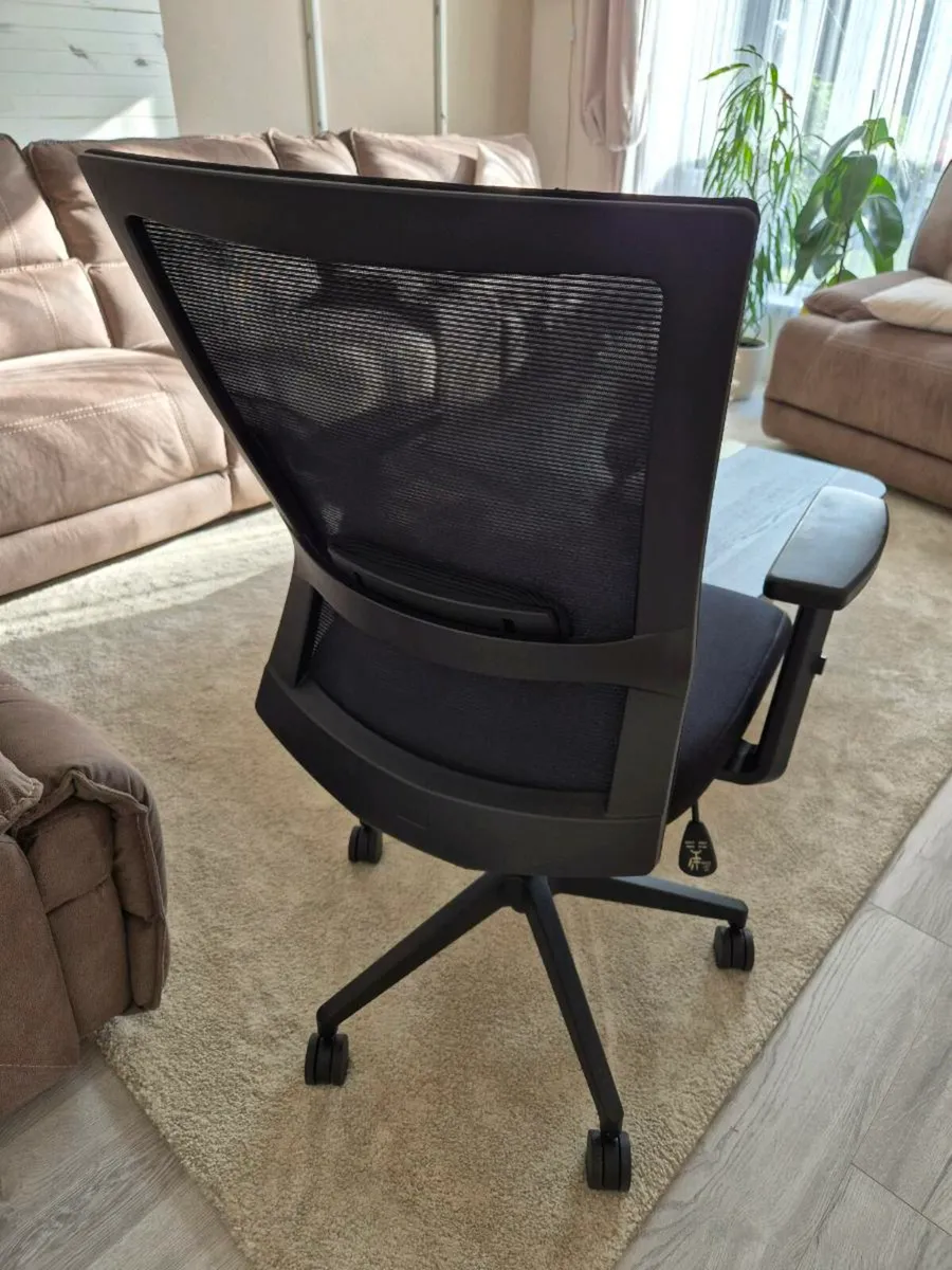 Black Office Chair with backed mesh - Image 2