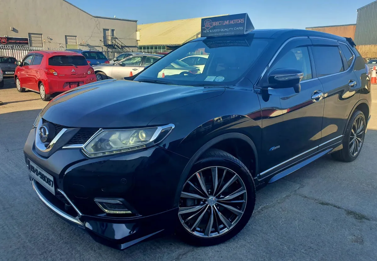 2015 Nissan X-Trail Hybrid/Automatic (Infinity) - Image 2