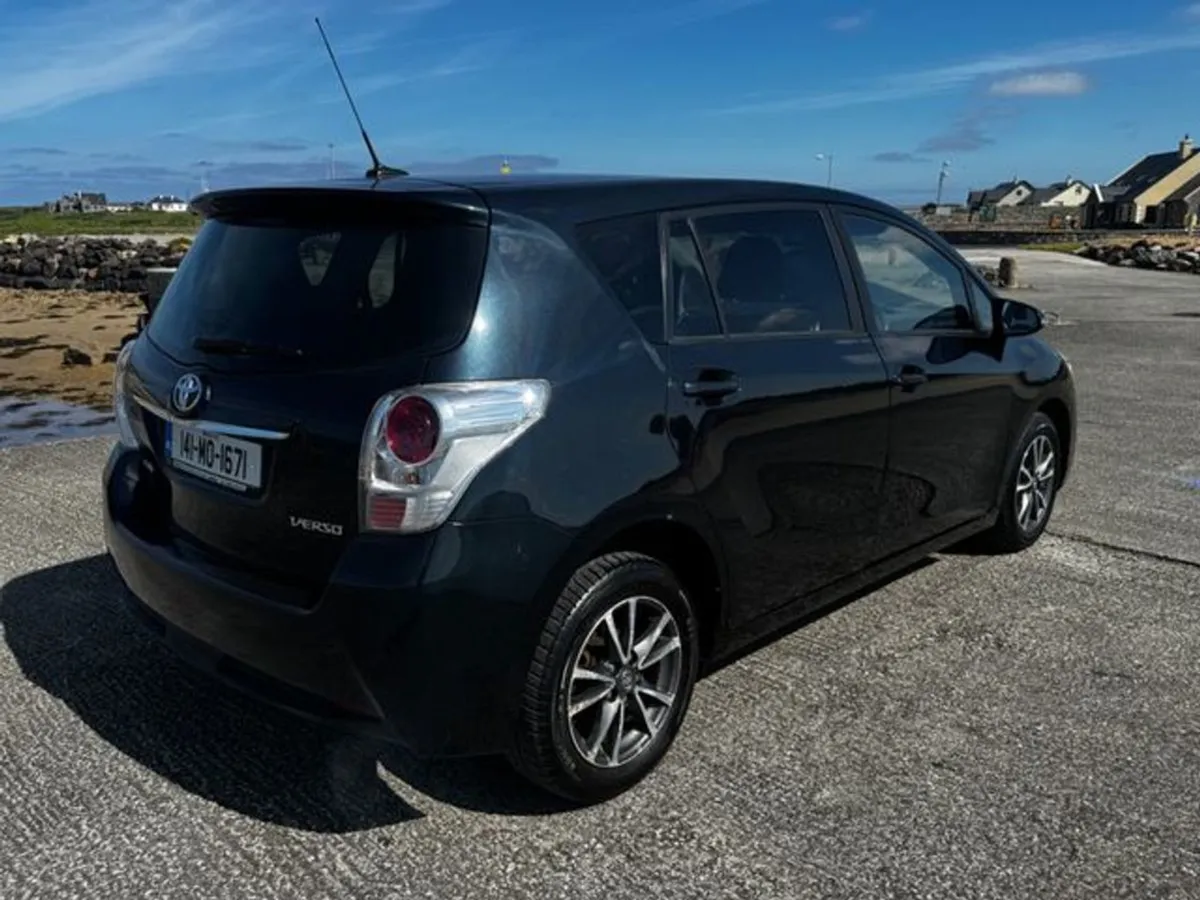 Toyota Verso 1.6 D-4d Icon 5DR 7 Seater - Image 3