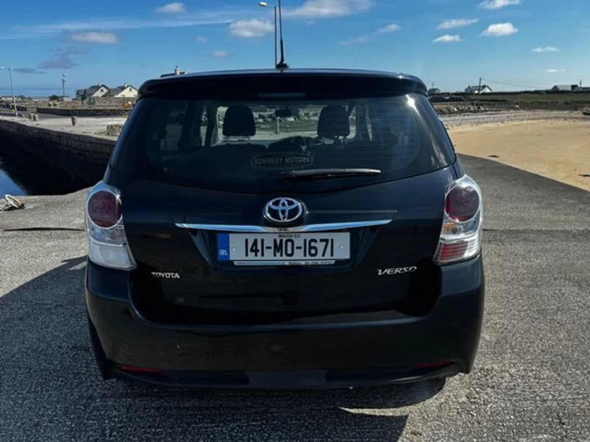 Toyota Verso 1.6 D-4d Icon 5DR 7 Seater - Image 4