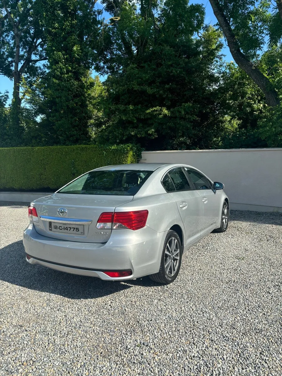 Toyota Avensis - Image 2