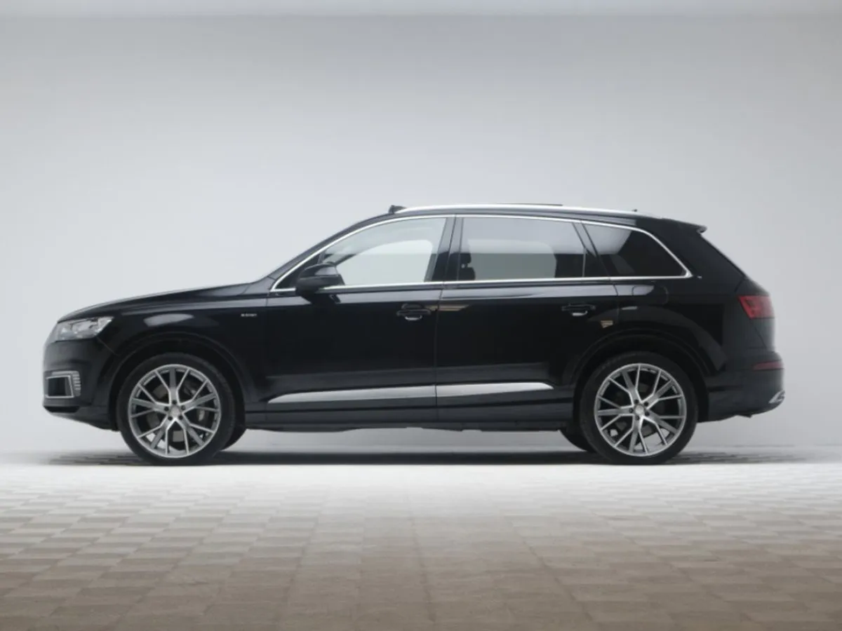 Audi Q7 S Line 3.0tdi 373HP  N1 Crewcab - Image 4