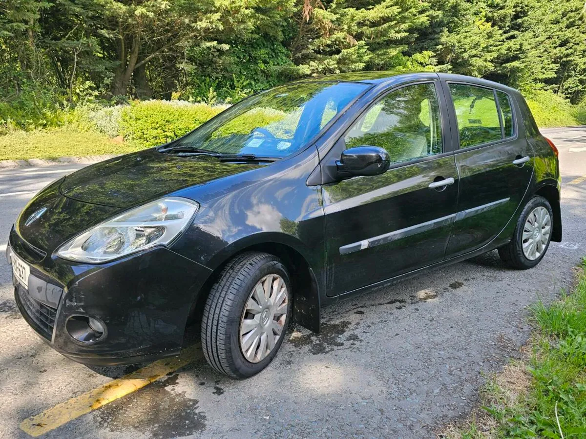 2010 Clio new nct - Image 4