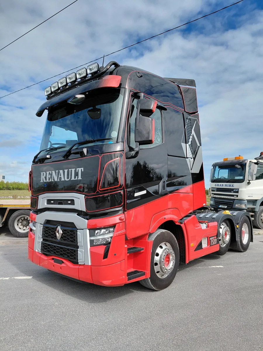 Renault T-High 520 6x2 - Image 2