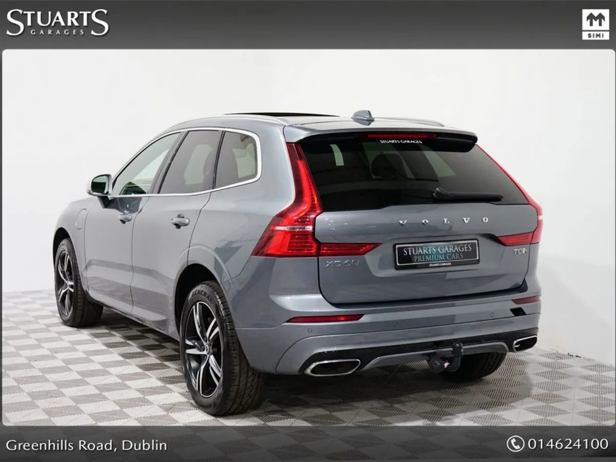 Volvo XC60 Sunroof  T8 R-design  Heated Seats Ful - Image 2