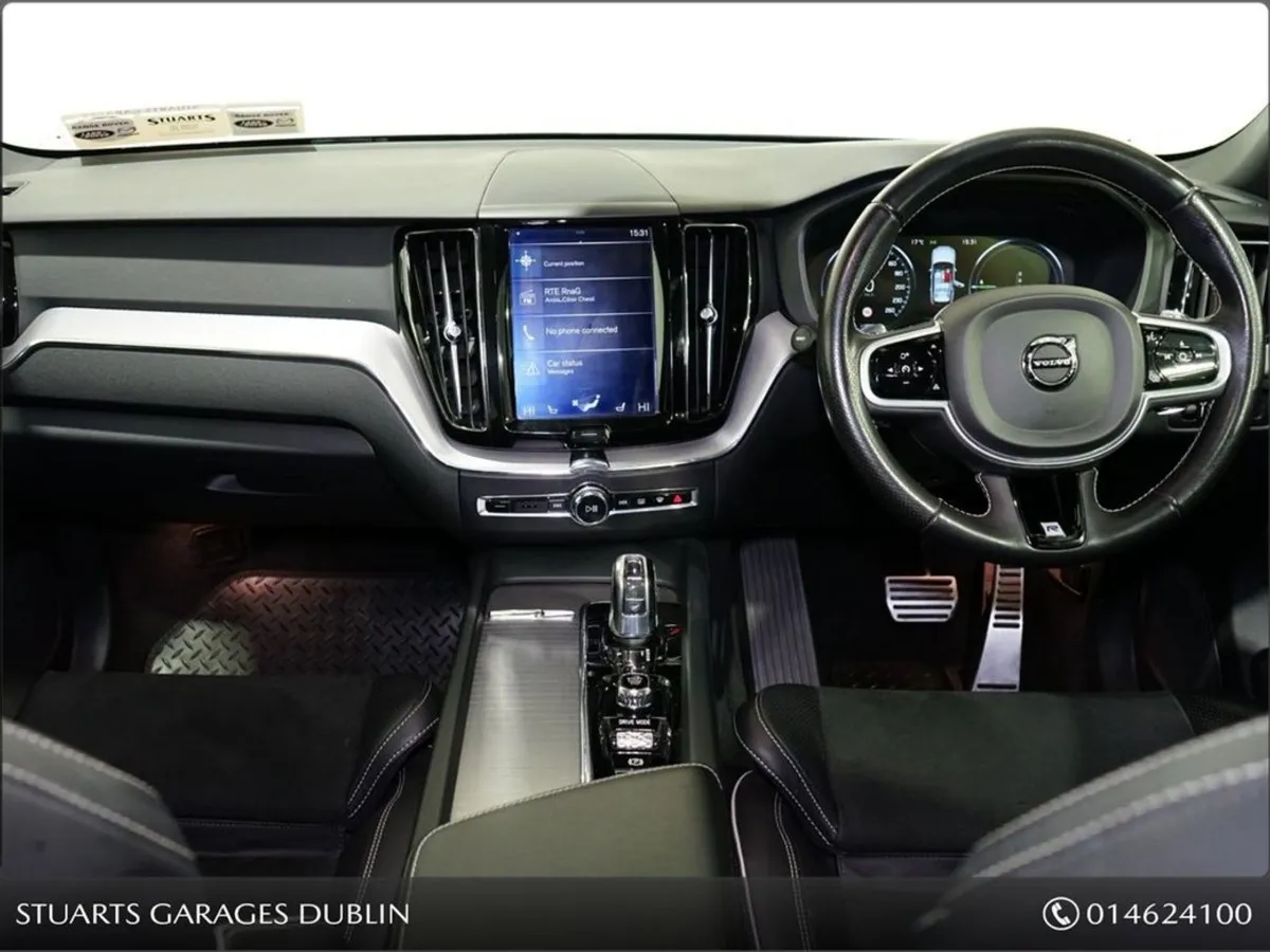 Volvo XC60 Sunroof  T8 R-design  Heated Seats Ful - Image 4
