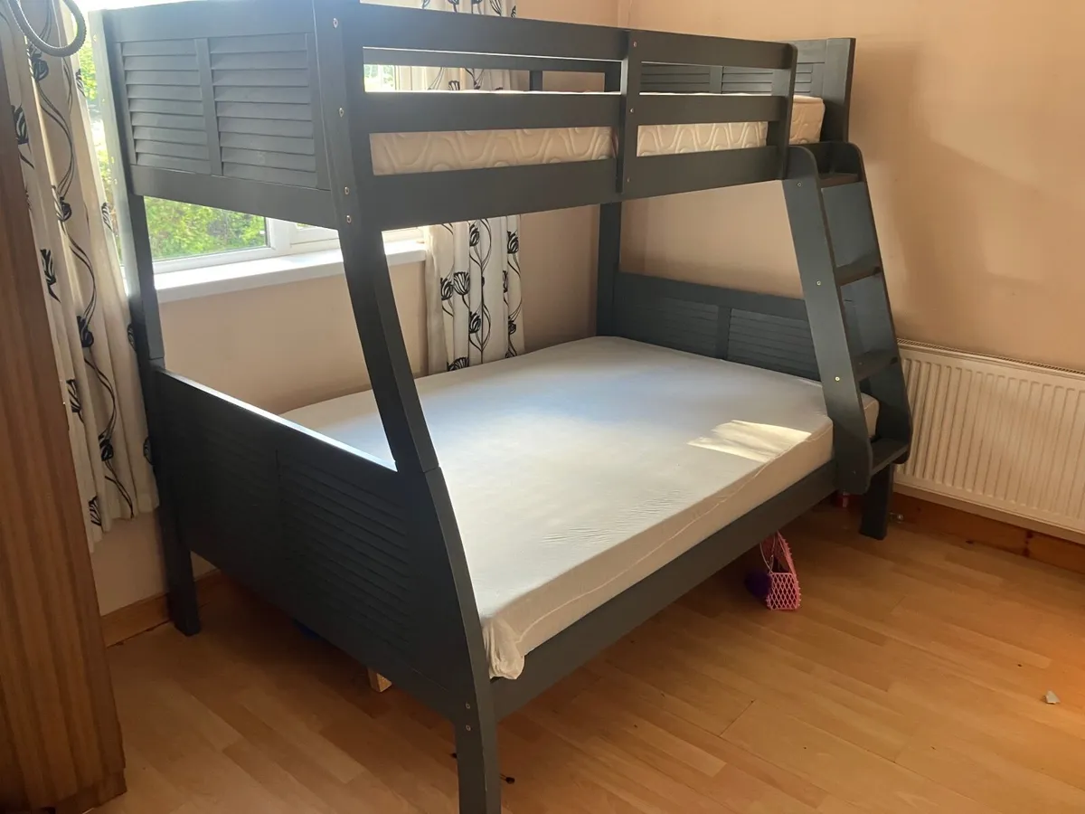 Bunk bed - Image 1