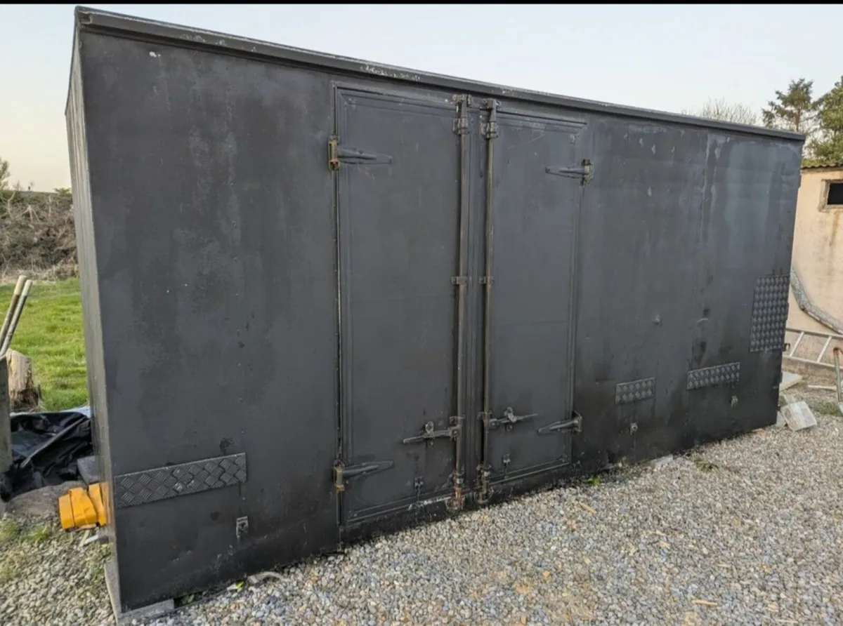 16 ft Container - Image 2