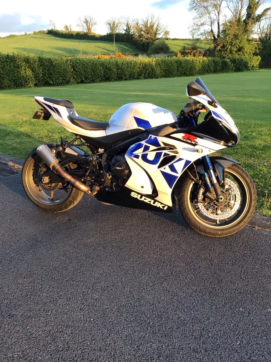 Suzuki GSXR1000R - Image 1