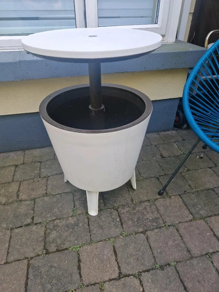 Cooler garden table party ice bucket table - Image 4
