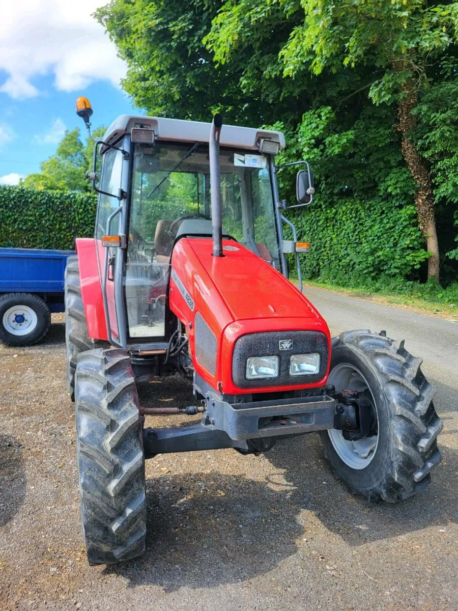 Massey 4235 - Image 3