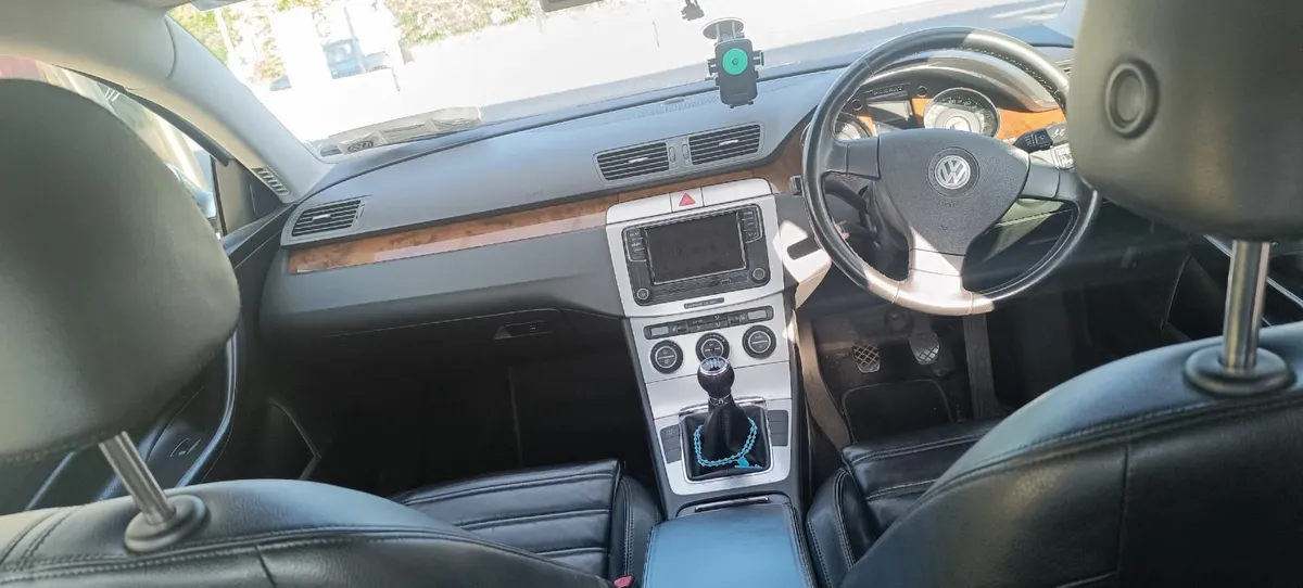 Volkswagen Passat B6 2008 Highline Leather - Image 3