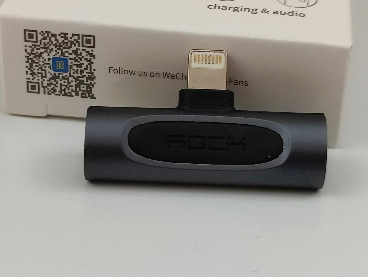 🎧 ROCK LIGHTNING METAL CHARGE & AUDIO – 2 IN 1 🔌 - Image 3