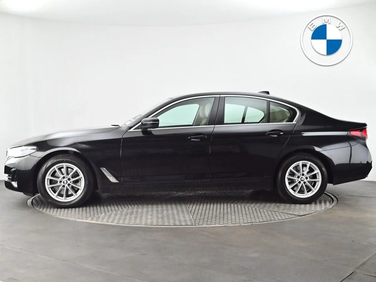 BMW 5 Series 520d SE Saloon - Image 3