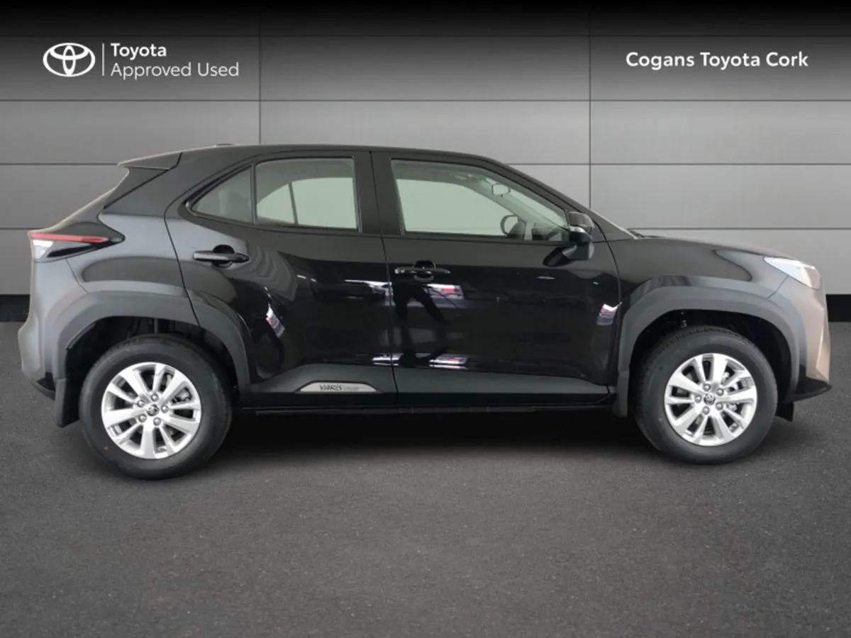 Toyota Yaris Cross Luna - Image 3
