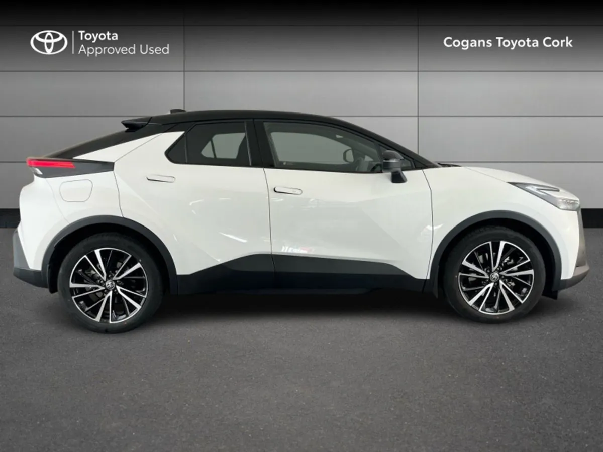 Toyota C-HR Phev Sol - Image 3
