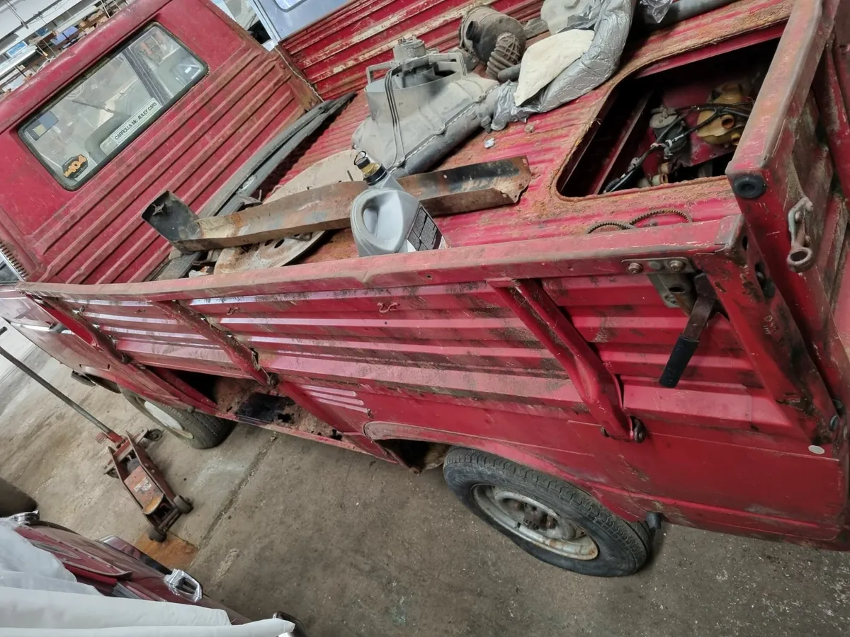 Volkswagen Pick Up - Image 2