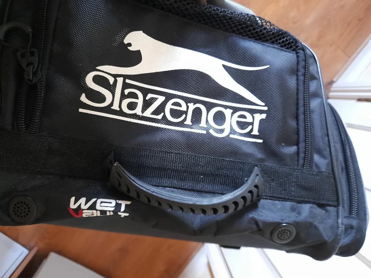 Genuine Slazenger XXL Golf Club Sports Trolley Bag - Image 2