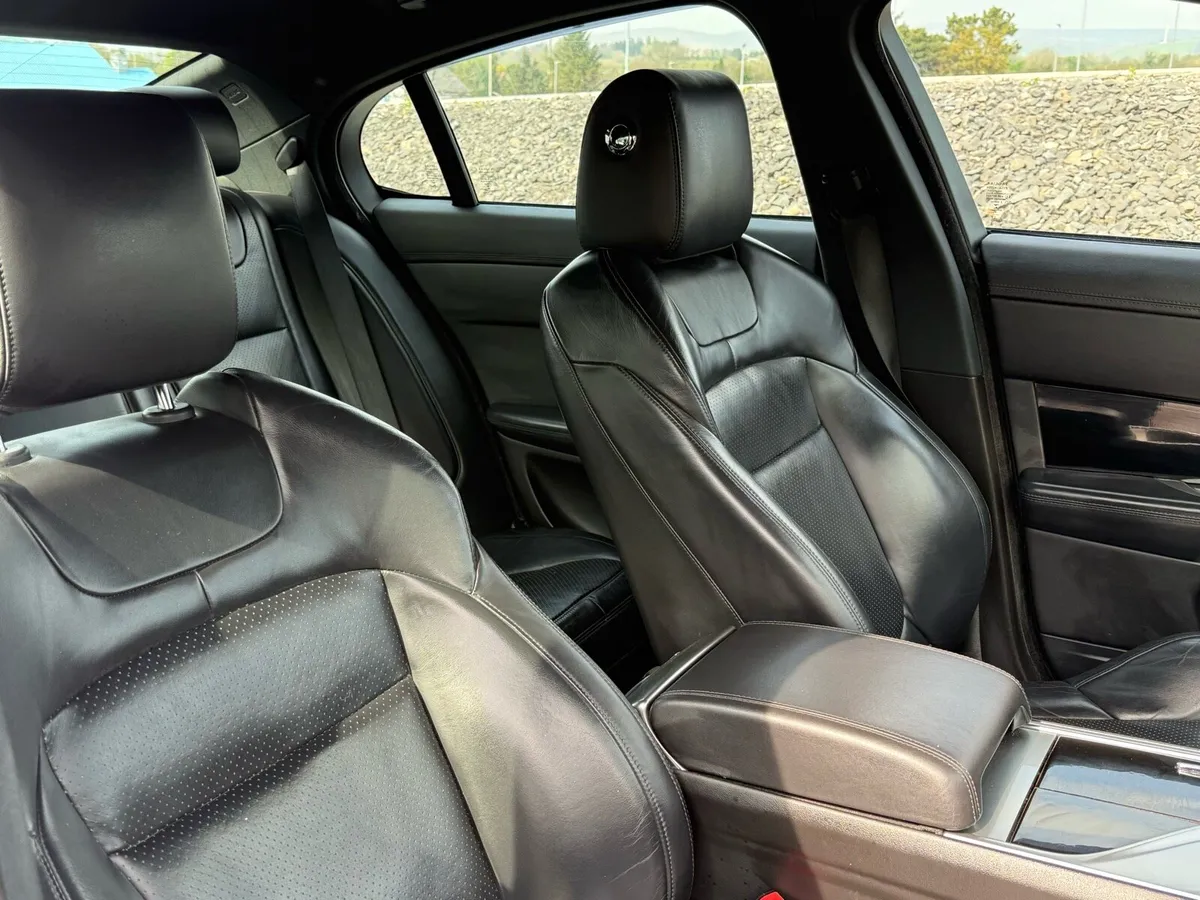 2013 jaguar xf 3.0tdv6 sport(full year mot) - Image 4