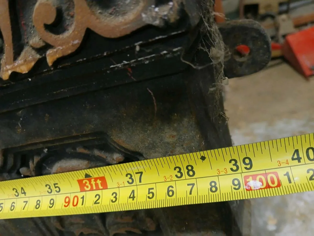 Iron fireplace - Image 2