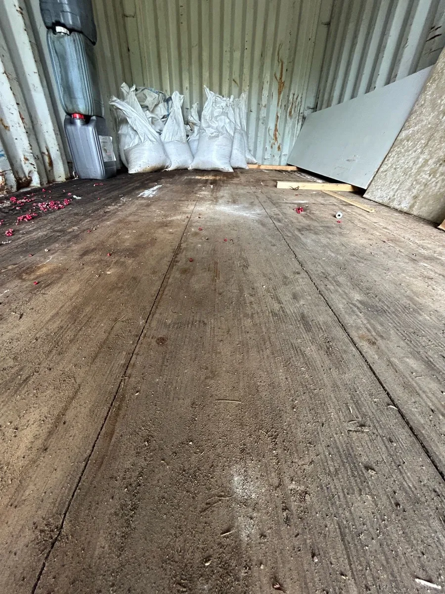 20ft shipping container. Delivered* - Image 3