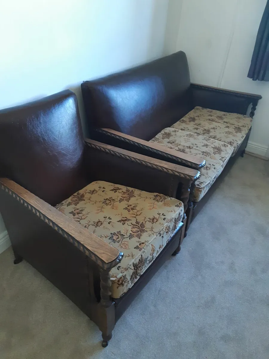Lovely Edwardian Bergere Leather suite. - Image 2
