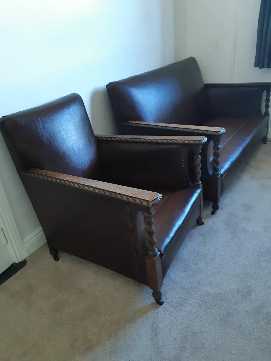 Lovely Edwardian Bergere Leather suite. - Image 1