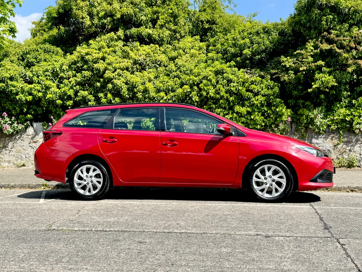 Toyota Auris 2016!!! DSL !!! ESTATE!! - Image 3