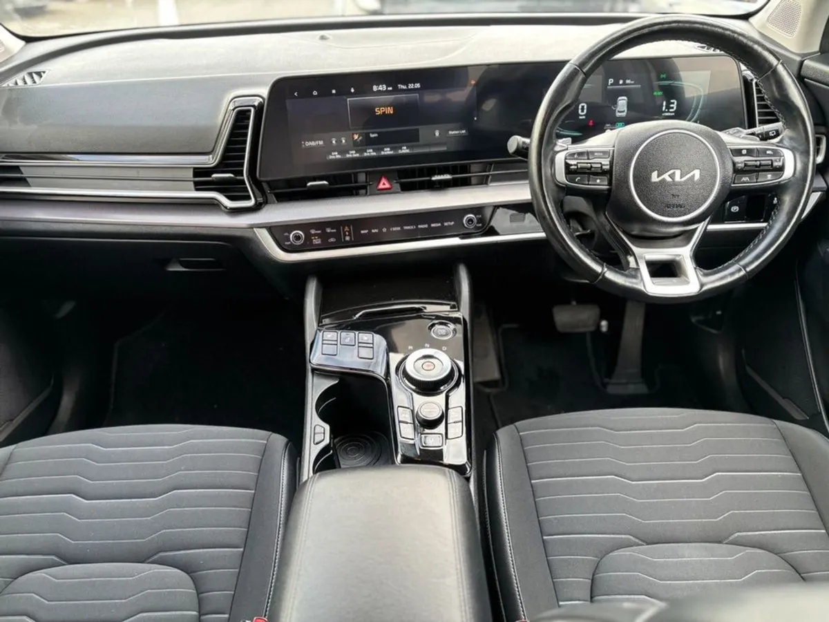 Kia Sportage 1.6 K3 Plug in Hybrid - Image 4