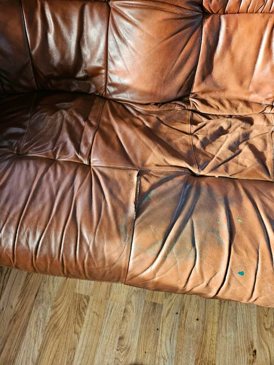 Half wooden  half leather suite of furniture - Image 4