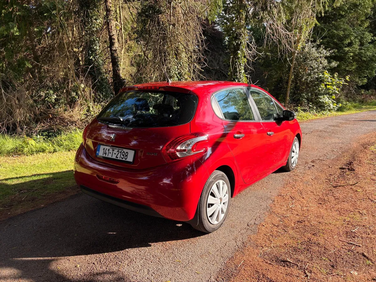 141 Peugeot 208 1.4L, NCT until September 2025! - Image 3