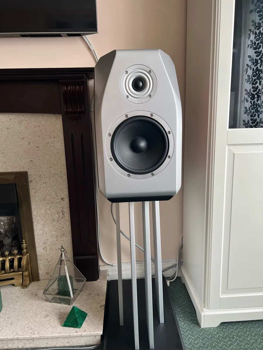 Speakers - Image 2