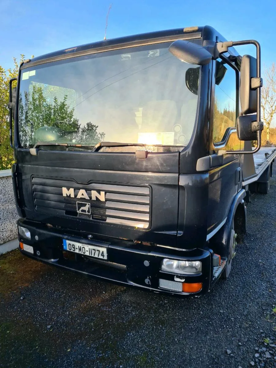 7.5 ton man tilt&slide recovery - Image 4