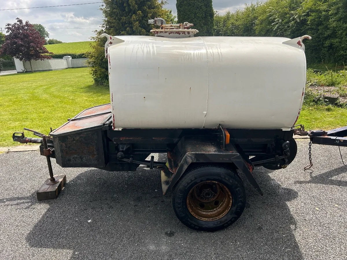 Fuel bowser c/w Honda pump - Image 4