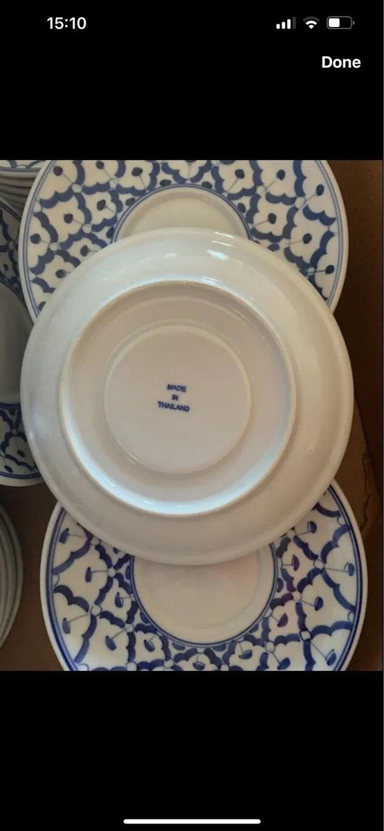 Box of blue and white saucers - Image 3