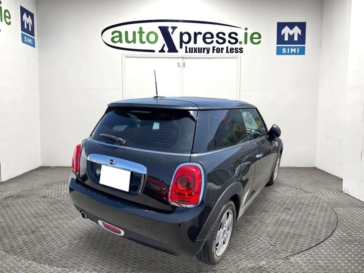 MINI Cooper ONE 1.5 Automatic - Image 3