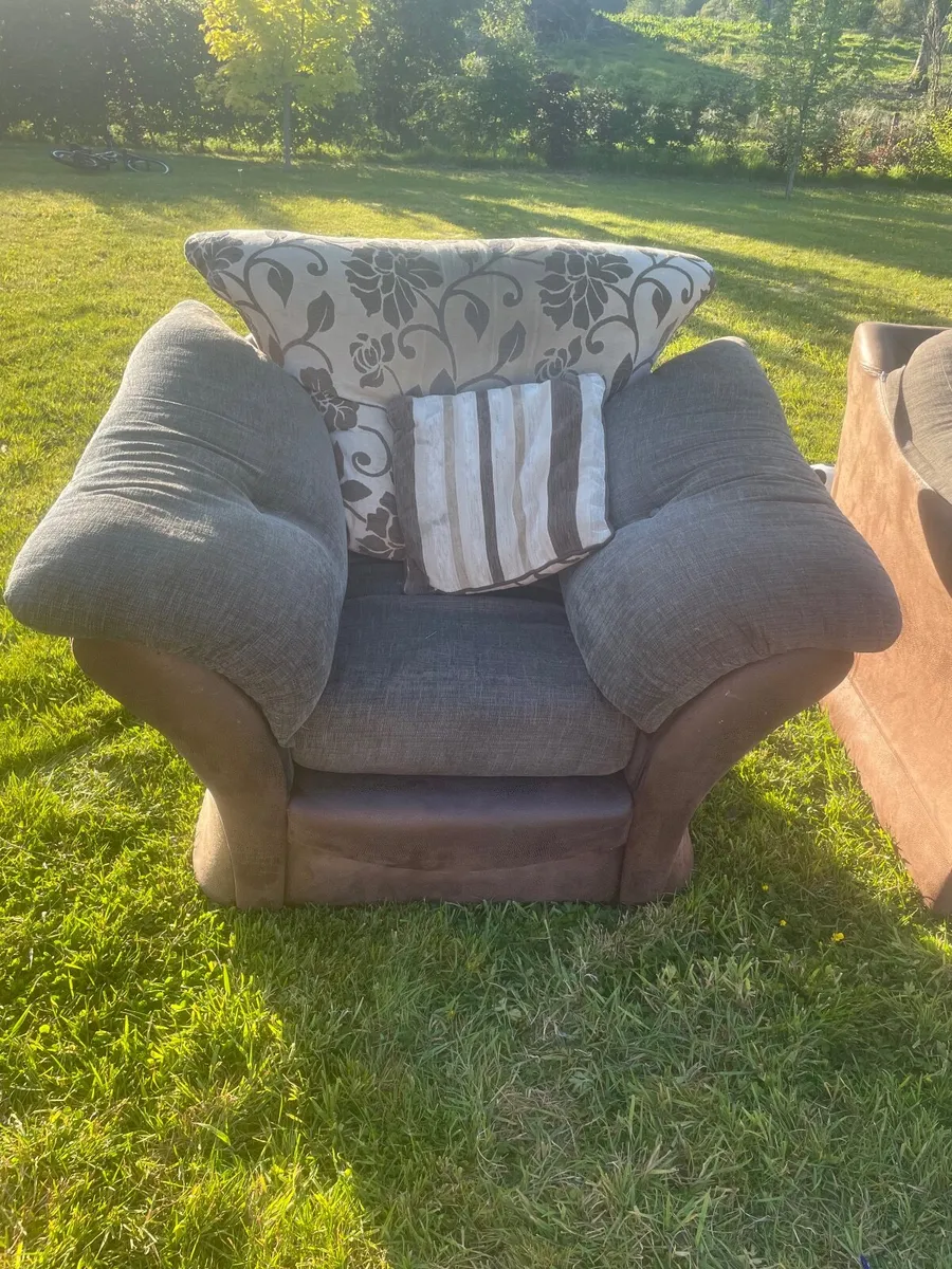 Sofa & Armchair - Image 3