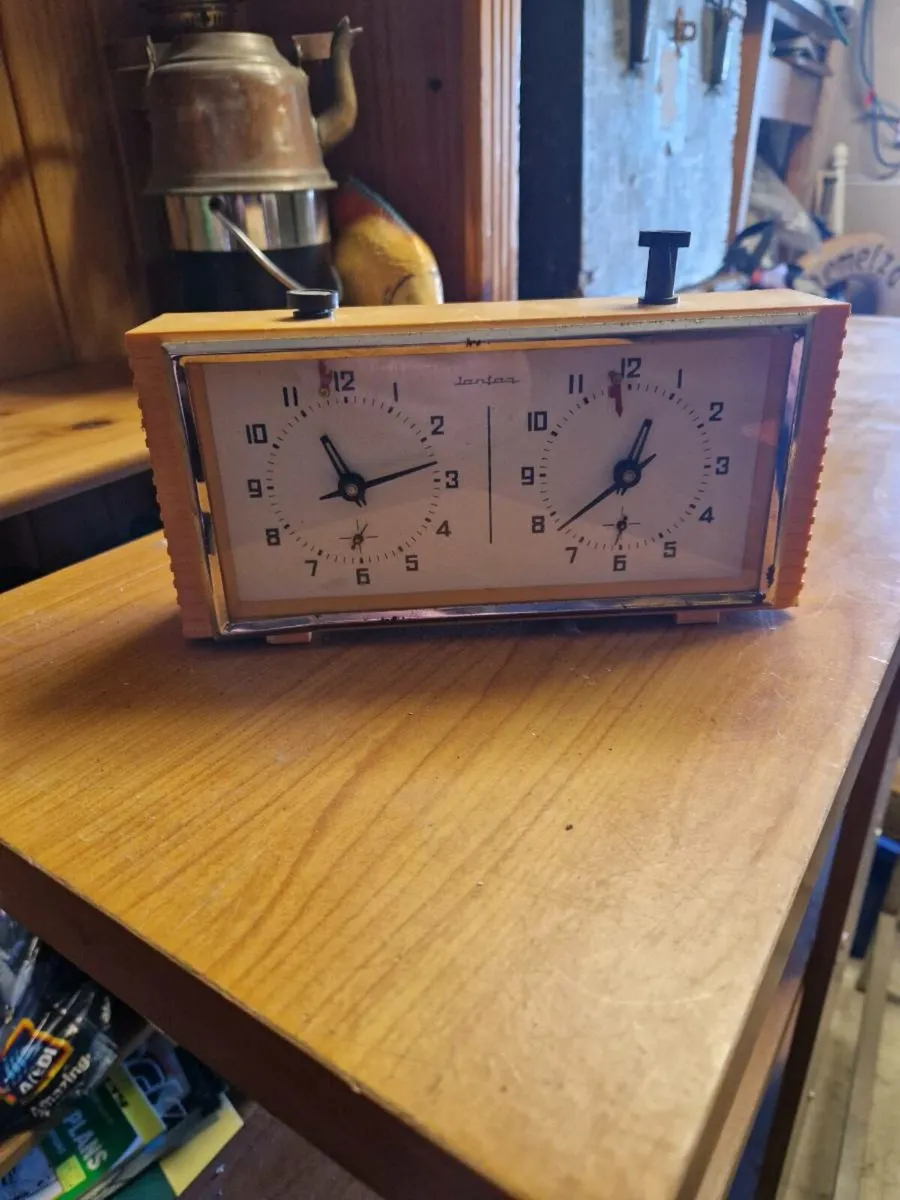 Vintage Retro Clock - Image 2