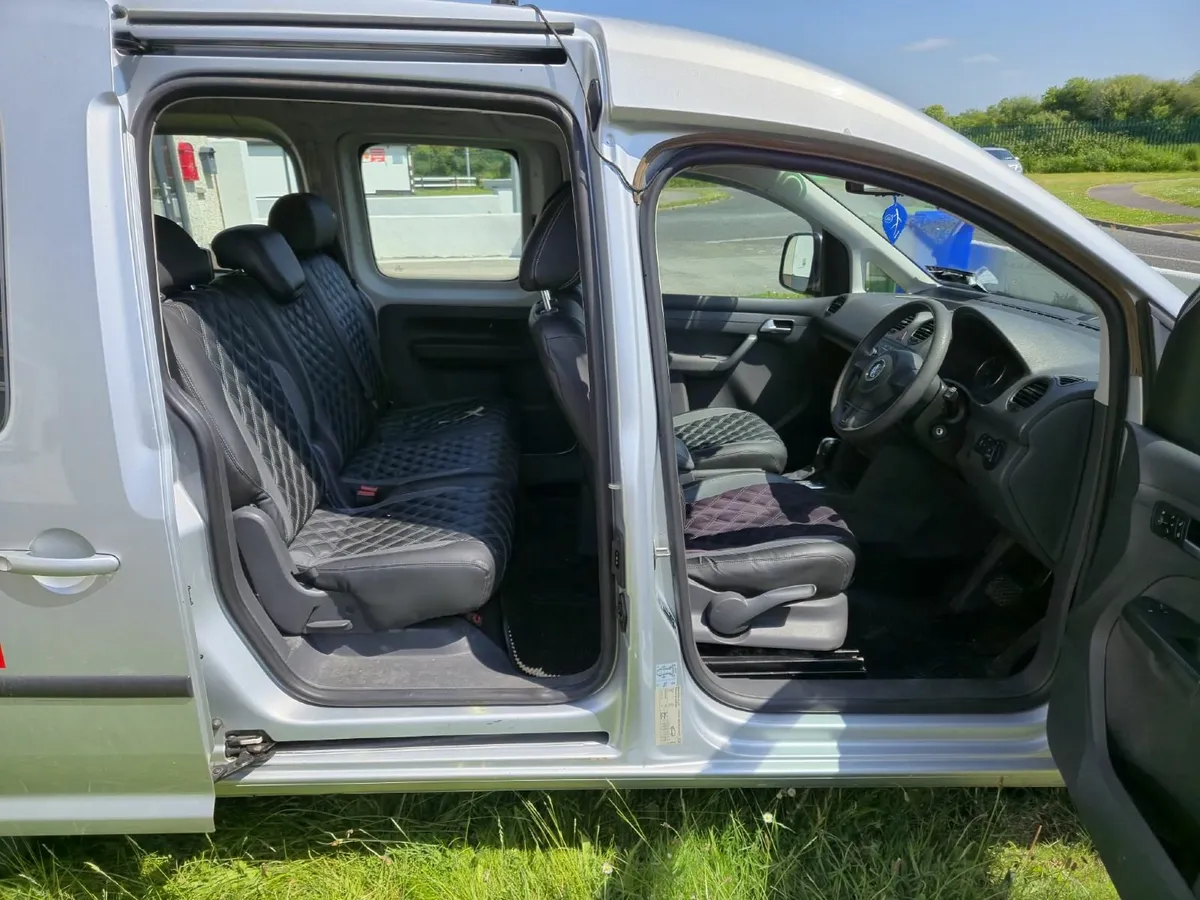 VW Caddy Maxi Life – | Wheelchair - Image 4
